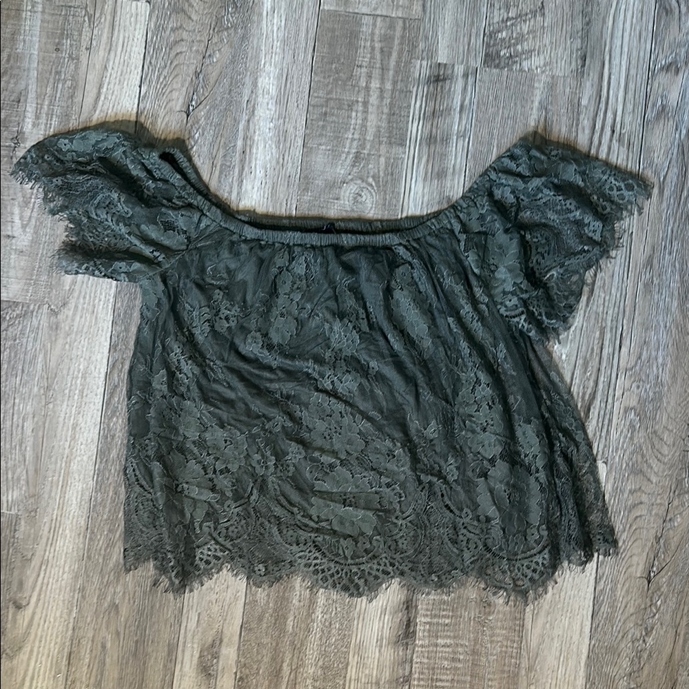 American Eagle Outfitters Black Flutter Sleeve Crop Blouse